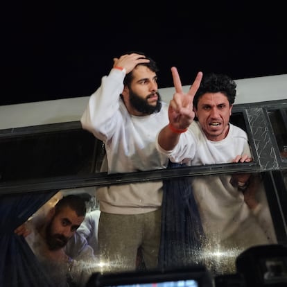 GAZA CITY, GAZA - FEBRUARY 27: Released Palestinian prisoners accompanied by teams from the International Red Cross, arrive in Gaza City, Gaza on February 27, 2025. Prisoners, released from Ofer prison, are brought to the European Hospital for treatment. (Photo by Hani Alshaer/Anadolu via Getty Images)