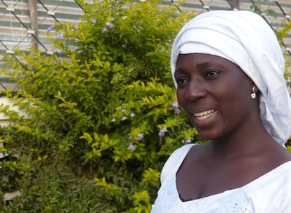 Fatoumata Jawara en su casa de Banjul. 