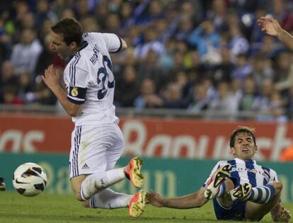 Víctor Sánchez saw red for this tackle on Real Madrid´s Gonzalo Higuaín.