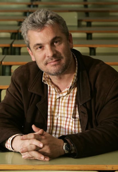 El profesor Joaquín Paredes.