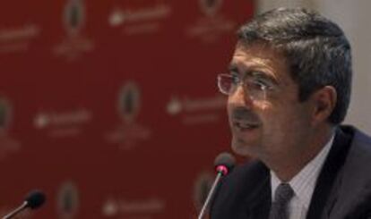 El secretario de Estado de Economía, Fernando Jiménez Latorre, en un curso de verano de la Universidad Complutense en San Lorenzo de El Escorial.
