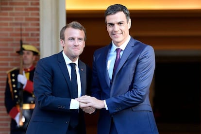 Pedro Sánchez, este jueves, en Moncloa, con Emmanuel Macron.