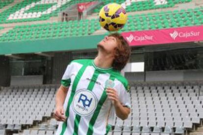 Presentación de Kehin como nuevo jugador del Córdoba.