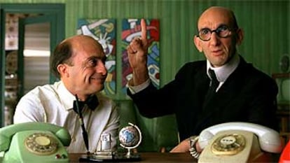 Pepe Viyuela (Filemón) y Benito Pocino (Mortadelo), en una imagen de <b></b><i>La gran aventura de Mortadelo y Filemón.</i>