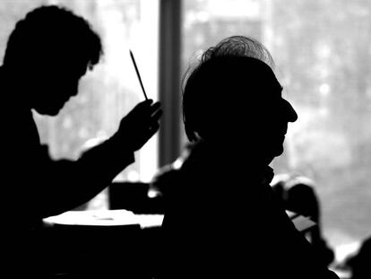 La evolucion del lenguaje musical utiliza técnicas alternativas, como el uso de texturas orquestales que añaden mayor variedad y riqueza sonora a la obra