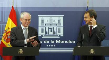 El presidente del Consejo Europeo, Herman van Rompuy, con José Luis Rodríguez Zapatero.