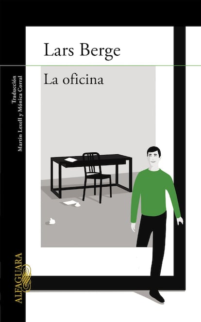 Cambiar de vida, ese deseo que tantos tenemos cíclicamente a lo largo de nuestra vida, lo pone en práctica el protagonista de esta primera novela del autor sueco Lars Berge. El hartazgo lleva a Jens Jansen, trabajador de una empresa que fabrica cascos para ciclistas, a encerrarse en el almacén de su oficina. Una tragicomedia sobre la vida laboral contemporánea, que acarrea problemas hasta a los habitantes de los idealizados países nórdicos. Traducción: Martin Lexell y Mónica Corral.