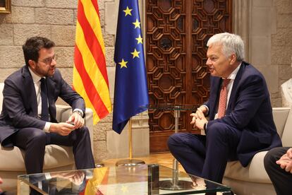 El presidente de la Generalitat, Pere Aragonès, y el comisario Didier Reynders, el 18 de octubre en Barcelona.