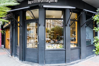 La petite fromagerie, en la Alameda Recalde, 24.