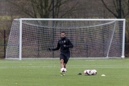 El jugador israelí del Vitesse Dan Mori, durante un entrenamiento.