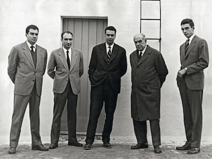 De izquierda a derecha, Mariano, Antonio hijo, José María, Antonio padre y Enrique.