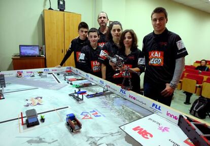 Alumnos participantes en la final del First Lego, de Innobasque.