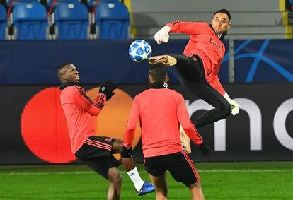 Salto acrobático de Keylor.