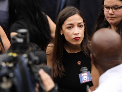 Trump compara a Alexandria Ocasio-Cortez con Evita (y a ella parece gustarle)
