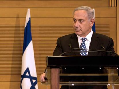 Avigdor Lieberman y Benjam&iacute;n Netanyahu, en el Parlamento israel&iacute;.