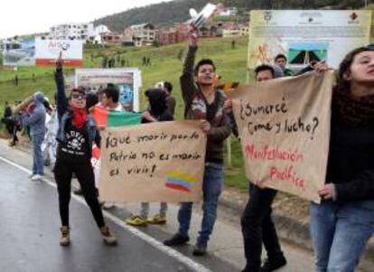 La huelga agropecuaria tuvo su mayor impacto la semana pasada en los departamentos de Boyacá y Cundinamarca (centro), donde los bloqueos de vías que mantenían aislados a numerosos pueblos y ciudades fueron gracias aun primer acuerdo alcanzado el viernes con el Gobierno.