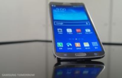 Imagen del Samsung Galaxy Round, publicada por el blog blog oficial de la empresa Samsung Tomorrow.