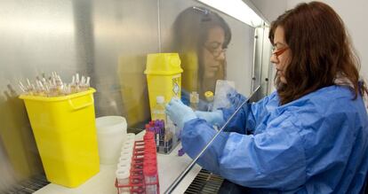 Investigación de una vacuna contra el VIH/ SIDA en Hospital Clínic de Barcelona.