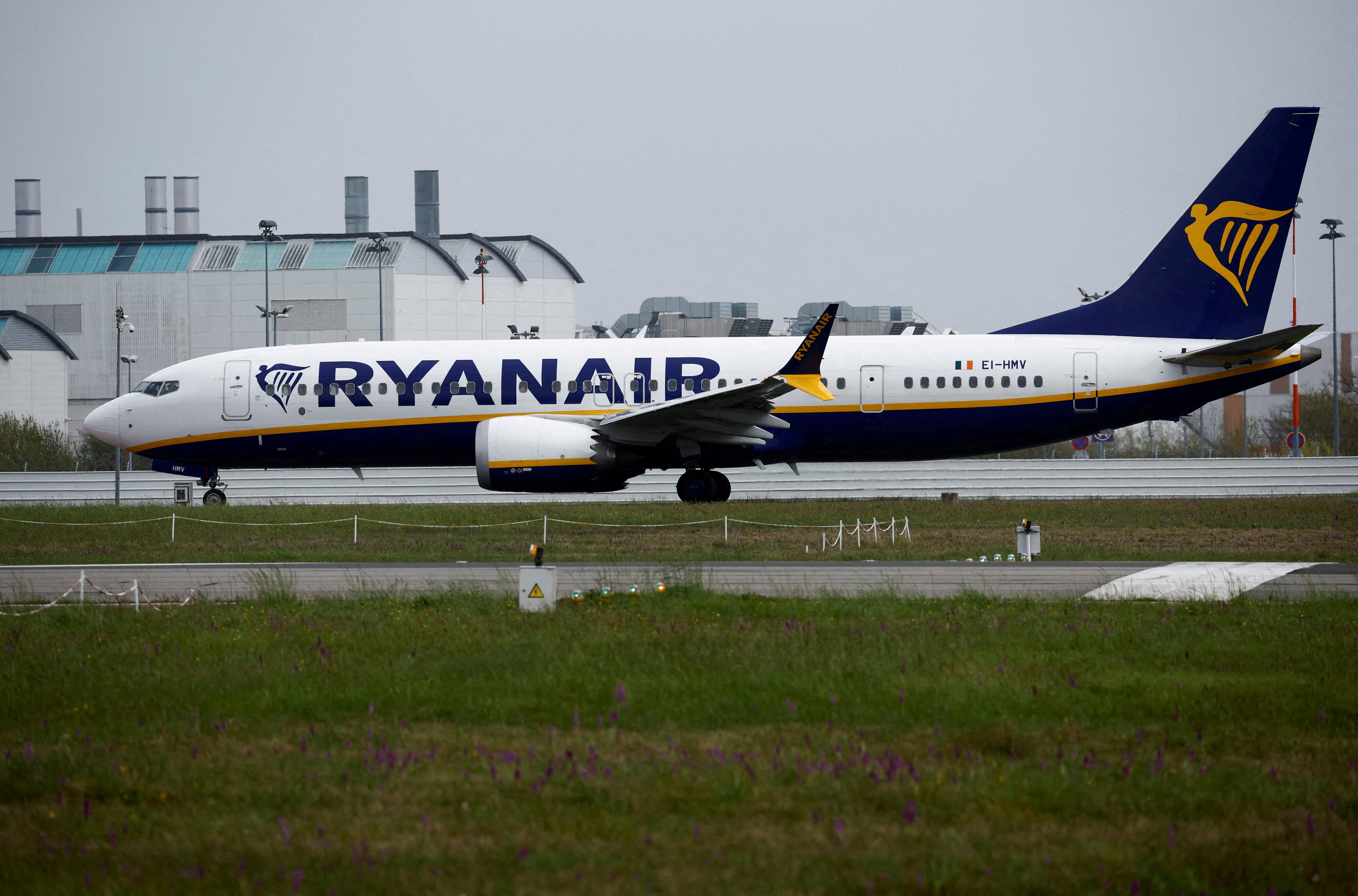 Un avión Boeing 737 MAX 8-200 de Ryanair.