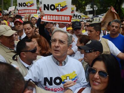 Uribe, durante la manifestaci&oacute;n en Medell&iacute;n. 