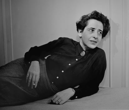 La filósofa Hannah Arendt, en 1949. 