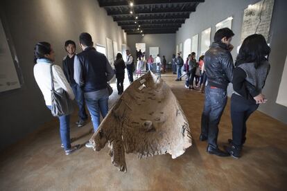 En el museo de sitio del Puente de Bubas se pueden observar parte de las canoas que se usaban para trasladarse en los ríos que atravesaban la ciudad.