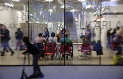 Imagen de un colegio electoral en el País Vasco.