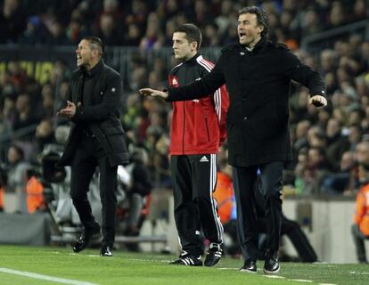 Luis Enrique y Simeone en el Camp Nou, durante el Barça-Atlético de Liga.