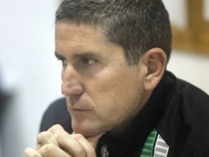 Entrevista al entrenador del Real Betis, Juan Carlos Garrido.