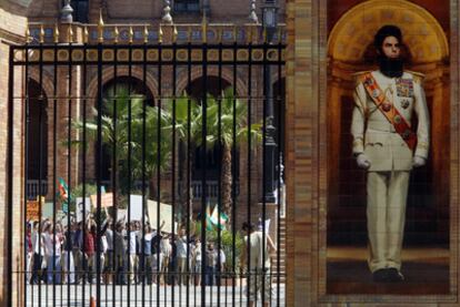 Fake demonstration in Seville yesterday during the shooting of <i>Finchley Dreams</i>, Sacha Baron Cohen's new film.