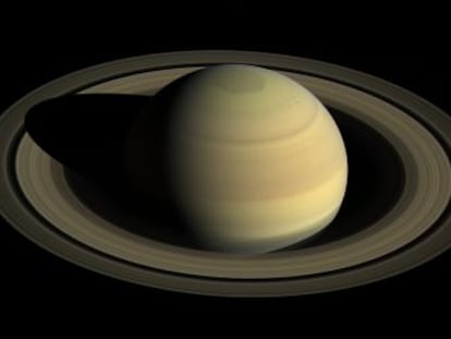 Modelo mostra que os anéis de Saturno, Urano e Netuno se formaram com restos de planetas como Plutão