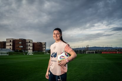 DVD1260 (01/04/25) María Méndez, futbolista - defensa central - del Real Madrid y la Selección Española, en la Ciudad del fútbol de las Rozas.