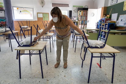 Preparación de las aulas del colegio Mare Nostrum de Valencia.