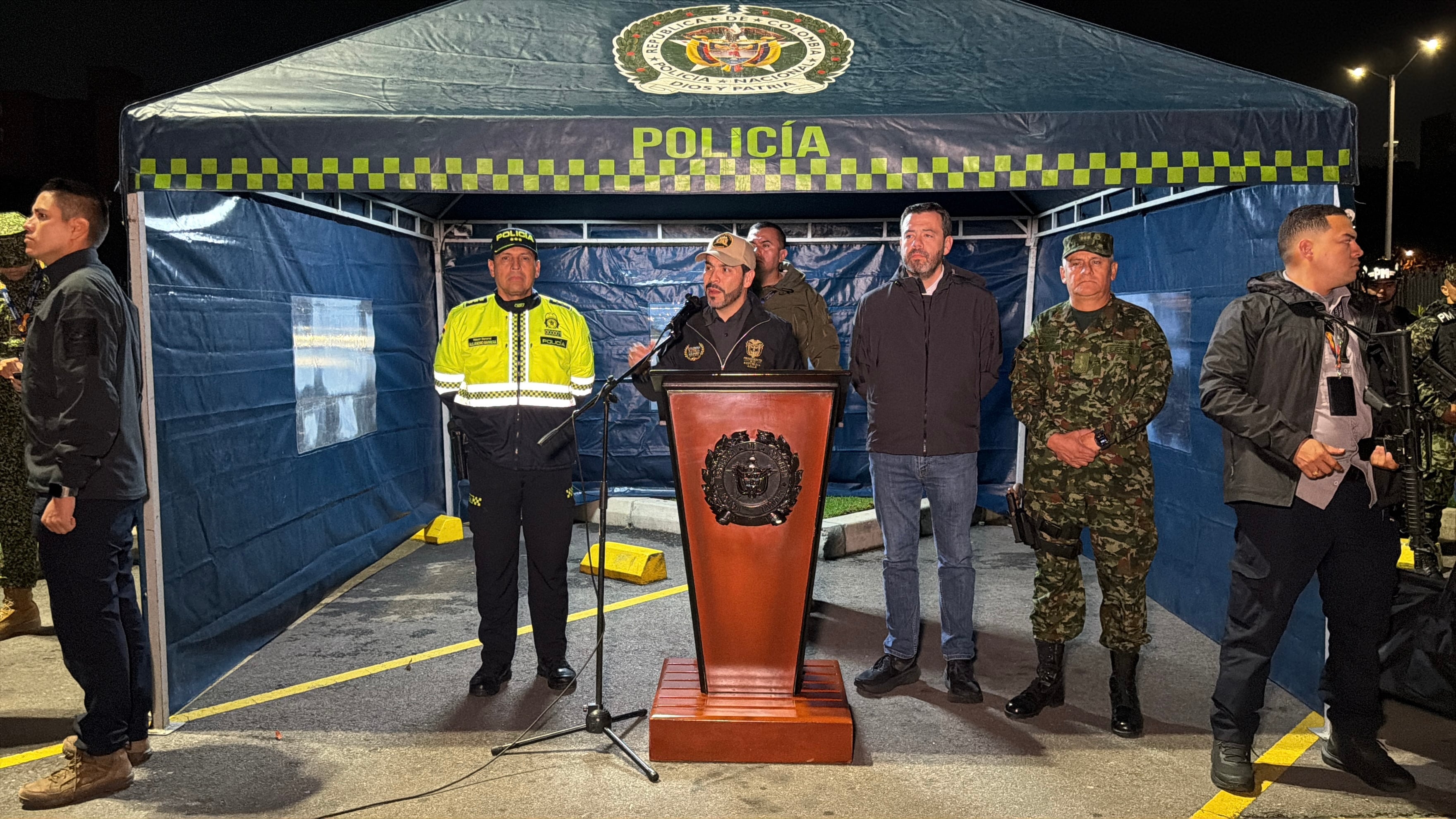 Abelardo de la Espriella lleva sus redadas contra el crimen a Bogotá: “Eres un asesino, miserable”