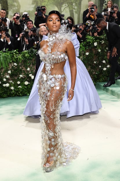 Vera Wang fue la encargada de vestir a Janelle Monáe.