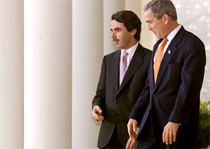 José María Aznar, con George Bush en la Casa Blanca, en noviembre de 2001.