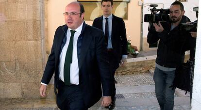 El ex presidente de Murcia, Pedro Antonio Sánchez, a su llegada a los juzgados de Lorca.