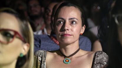 Tanja, miembro de las FARC, durante la proyecci&oacute;n de &#039;El silencio de los fusiles&#039;, en la inauguraci&oacute;n del Festival Internacional de Cine de Cartagena de Indias. 