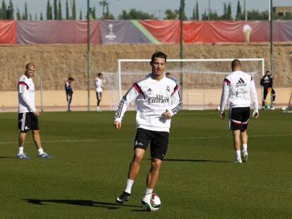 Ronaldo, durante un entrenamiento en el Mundial de Clubes. 