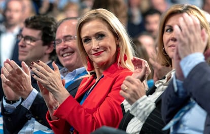 La presidenta de la Comunidad de Madrid, Cristina Cifuentes, durante la Convención Nacional del PP en Sevilla.