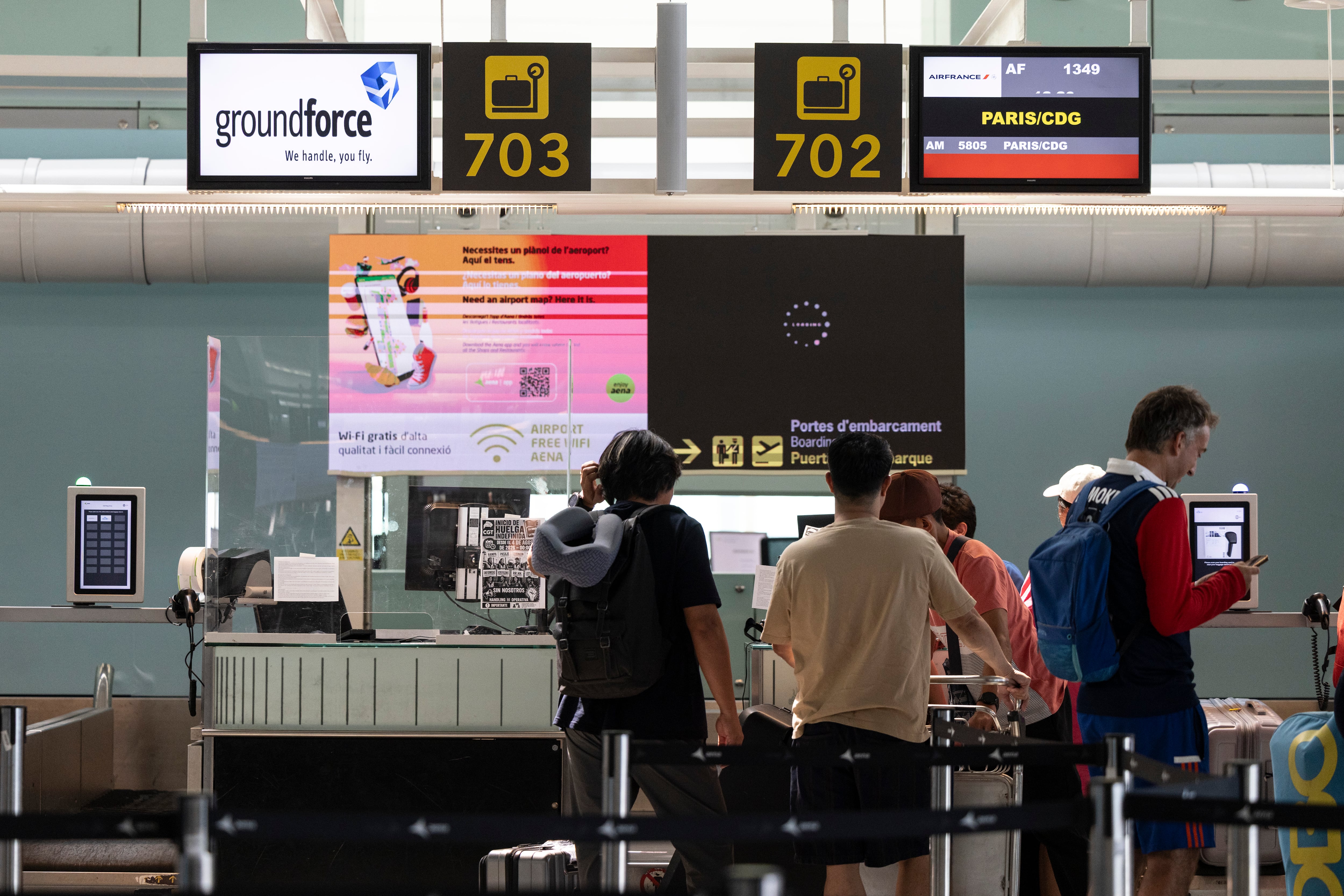 La inquietud por la huelga en el aeropuerto de Barcelona: “Llevamos ropa en una&hellip;