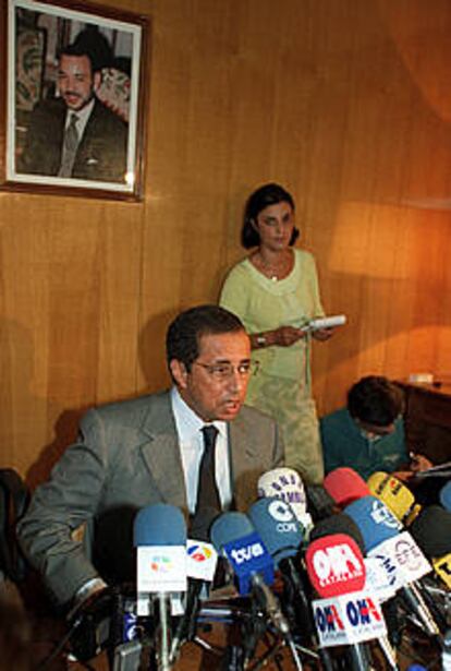 El embajador Baraka, durante la rueda de prensa de ayer.