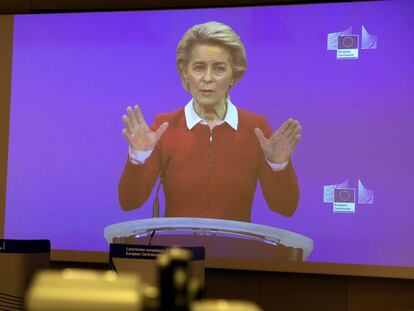 Ursula von der Leyen comparece este miércoles de forma virtual para anunciar la estrategia de la UE contra la covid.