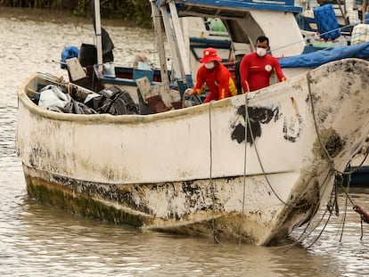 The boat found on the coast of Brazil with nine bodies that, according to the Brazilian police, were migrants from Mauritania and Mali.
