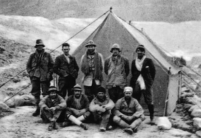 Miembros de la expedición en el Monte Everest