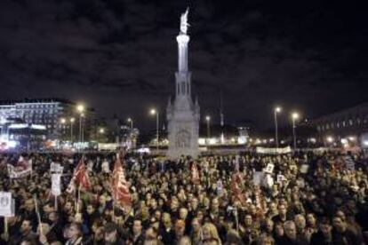 Gran número de personas en la plaza de Colón, en Madrid, el pasado 14 de noviembre. EFE/Archivo