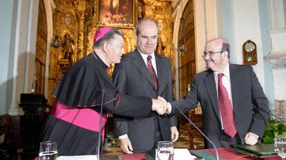 Antonio Ceballos, Manuel Chaves y Gaspar Zarr&iacute;as, en 2008.