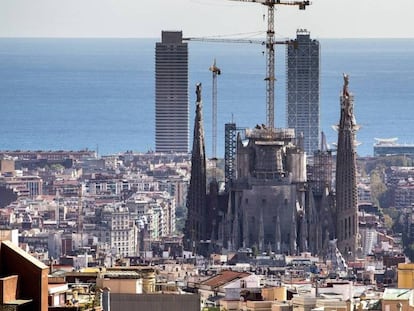 La Sagrada Família, vista des del Carmel.