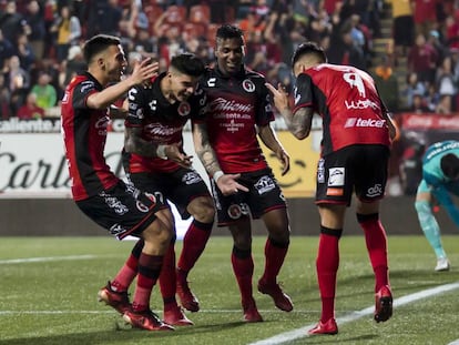 Los jugadores de Tijuana durante la semifinal. 