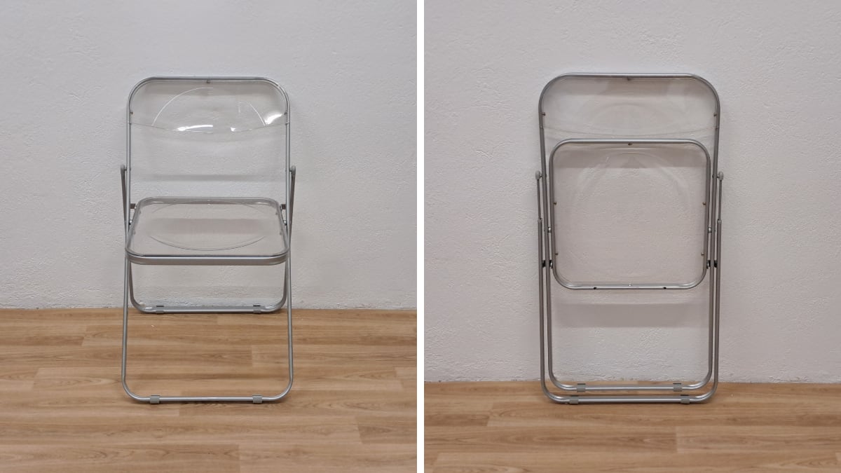 Destaca por su diseño transparente y la facilidad para apilarla.
